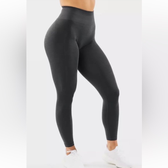 Alphalete Amplify Leggings - Picture 12 of 12